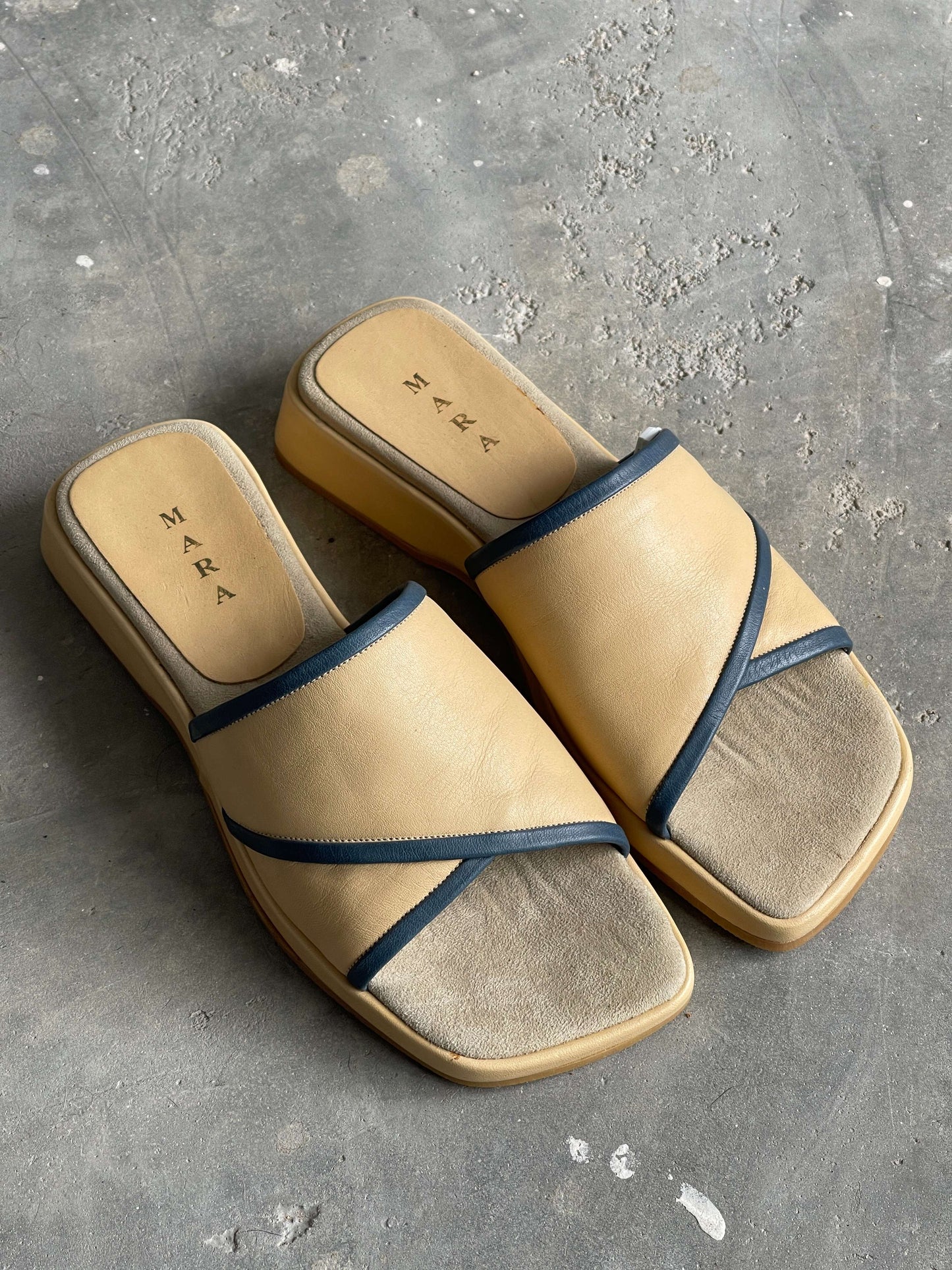 Vintage 90s Square Cut Crossed Sandals