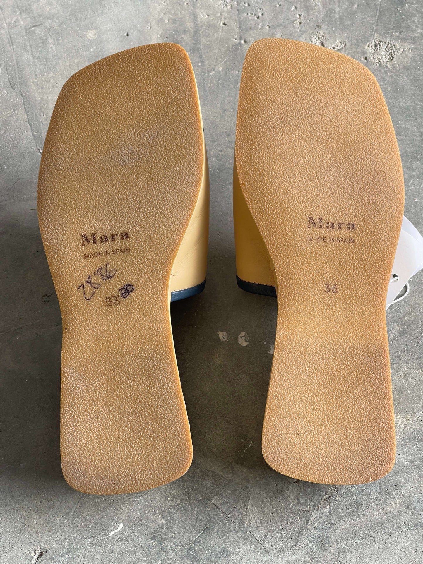 Vintage 90s Square Cut Crossed Sandals