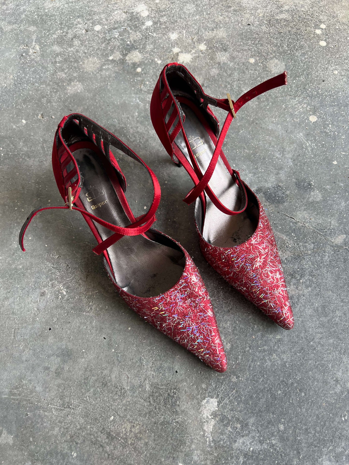 Vintage Y2K Glitter Pointed Heels