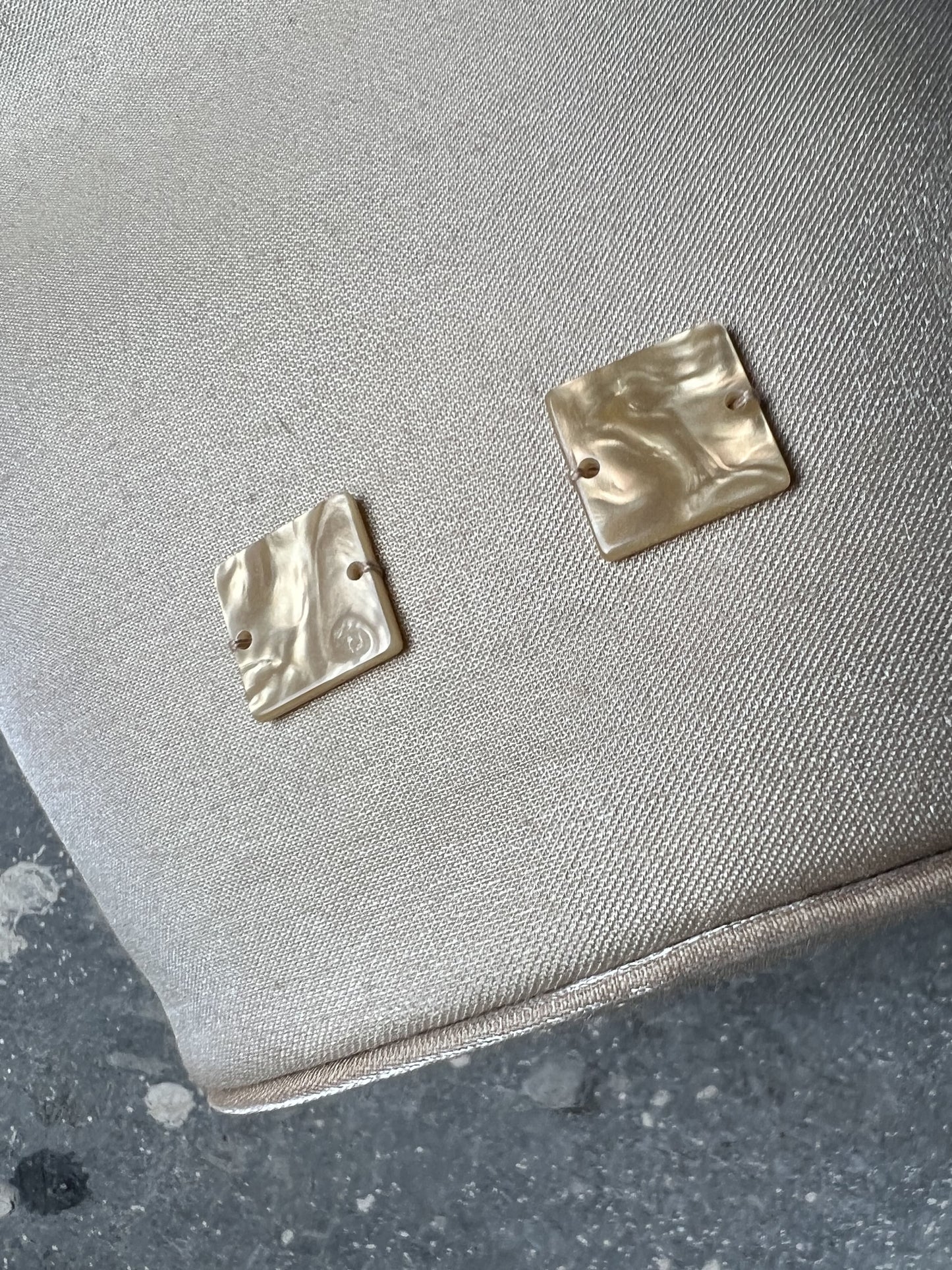 Vintage Late 90s Shimmery Hand Bag With Mother Of Pearls Beads
