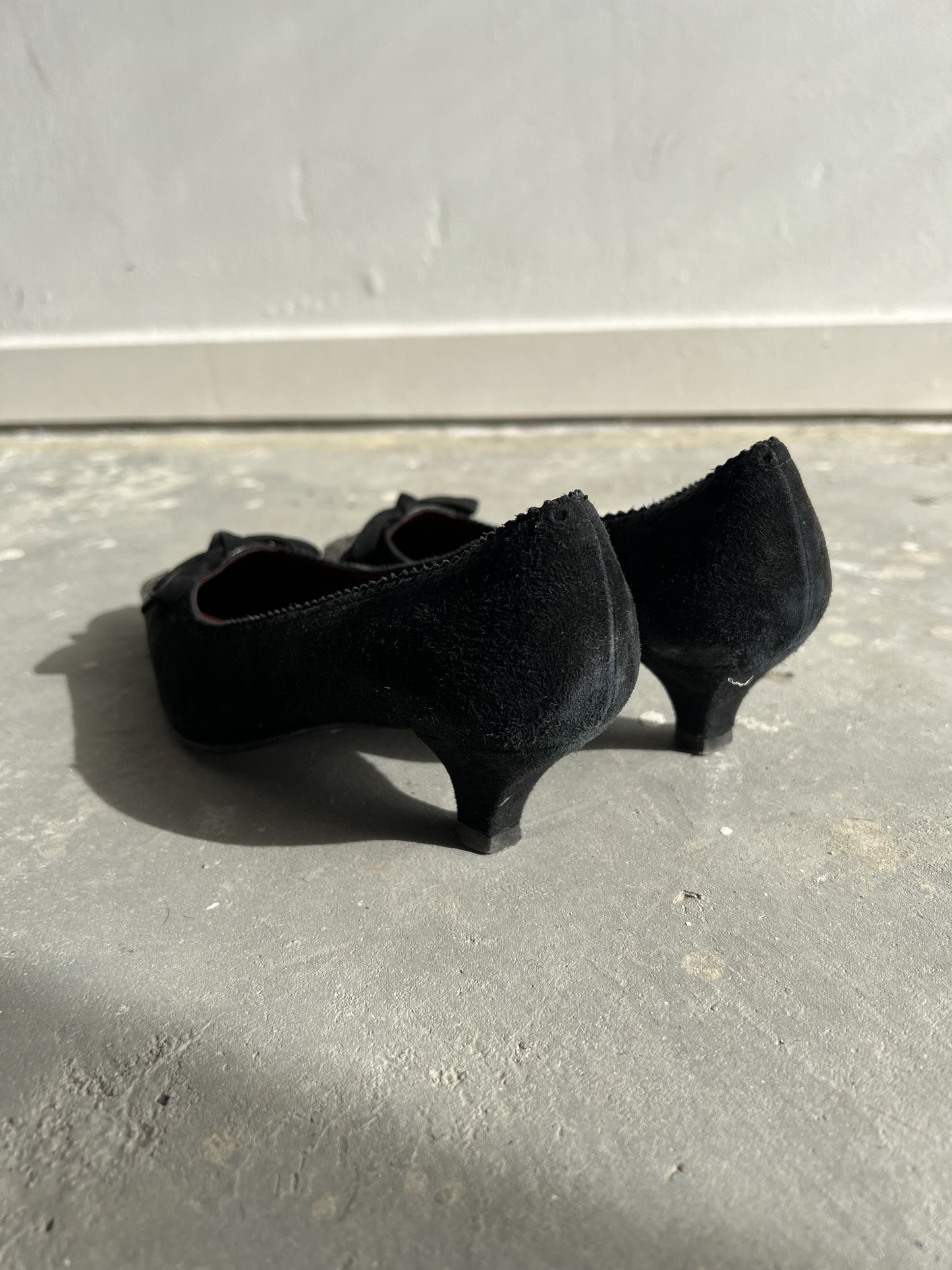 Vintage 90s Old Money Mary Janes With Ribbon