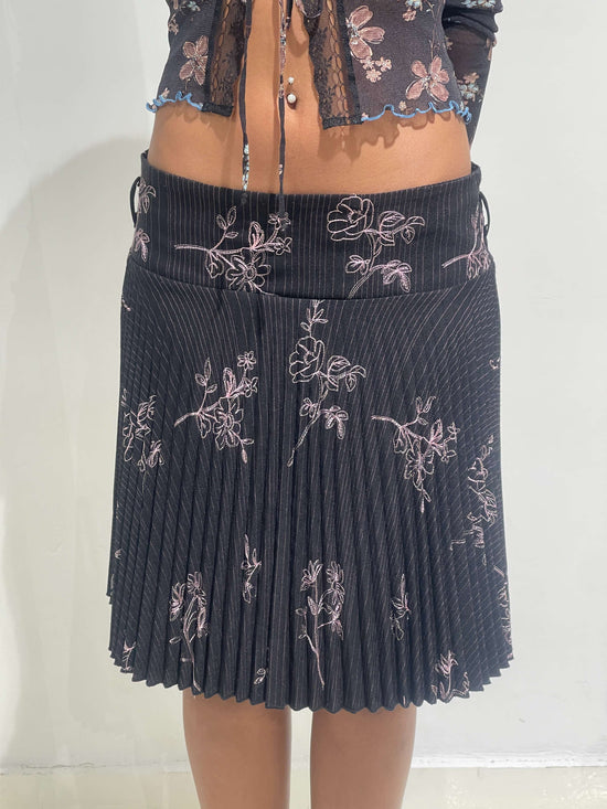 Vintage 00s Sex And The City Style Pleated Floral Skirt