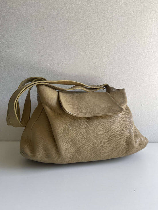 Vintage 90s Beige Leather Strapy Bag