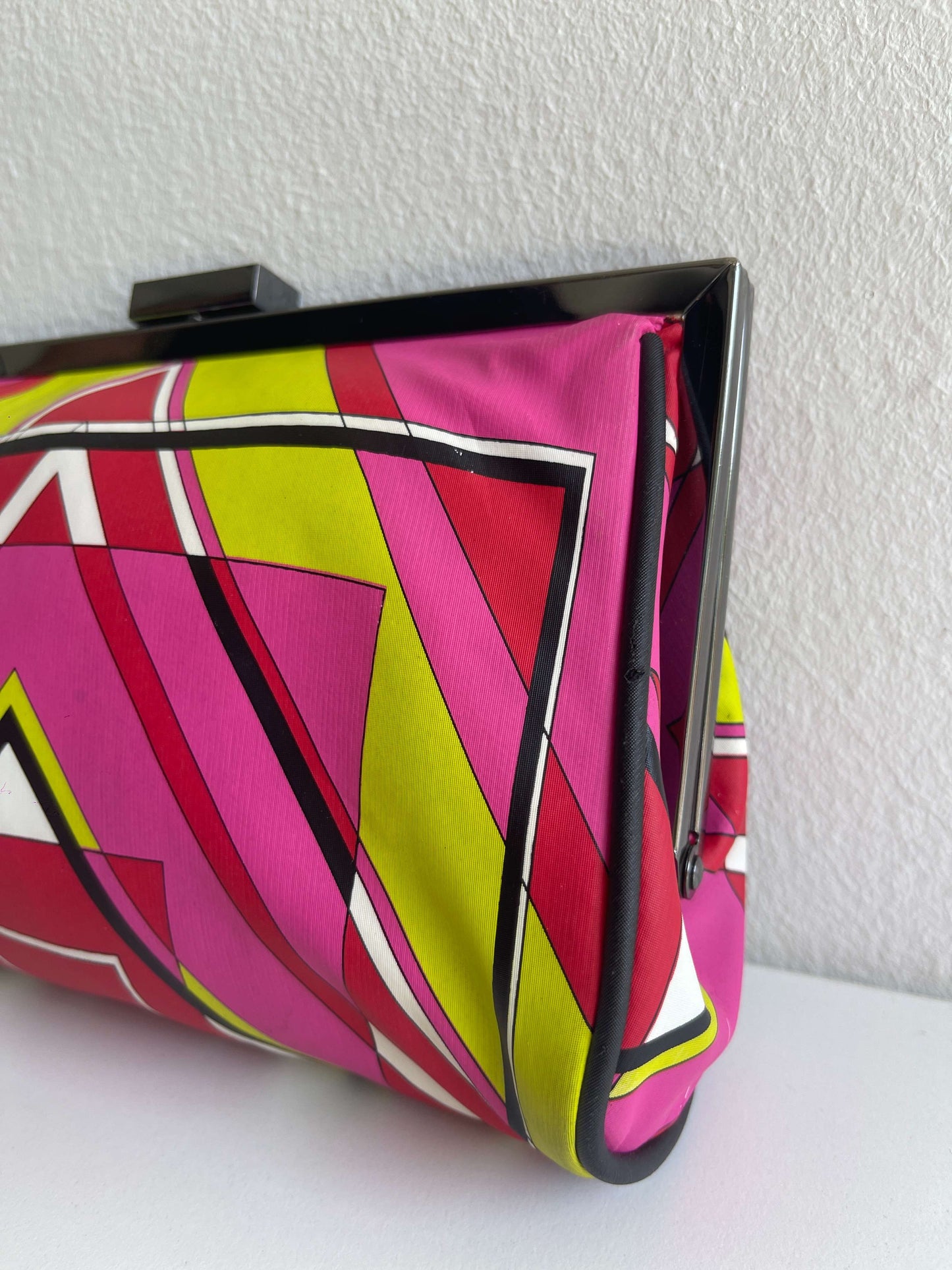 Vintage 00 Pucci Style Hand Bag