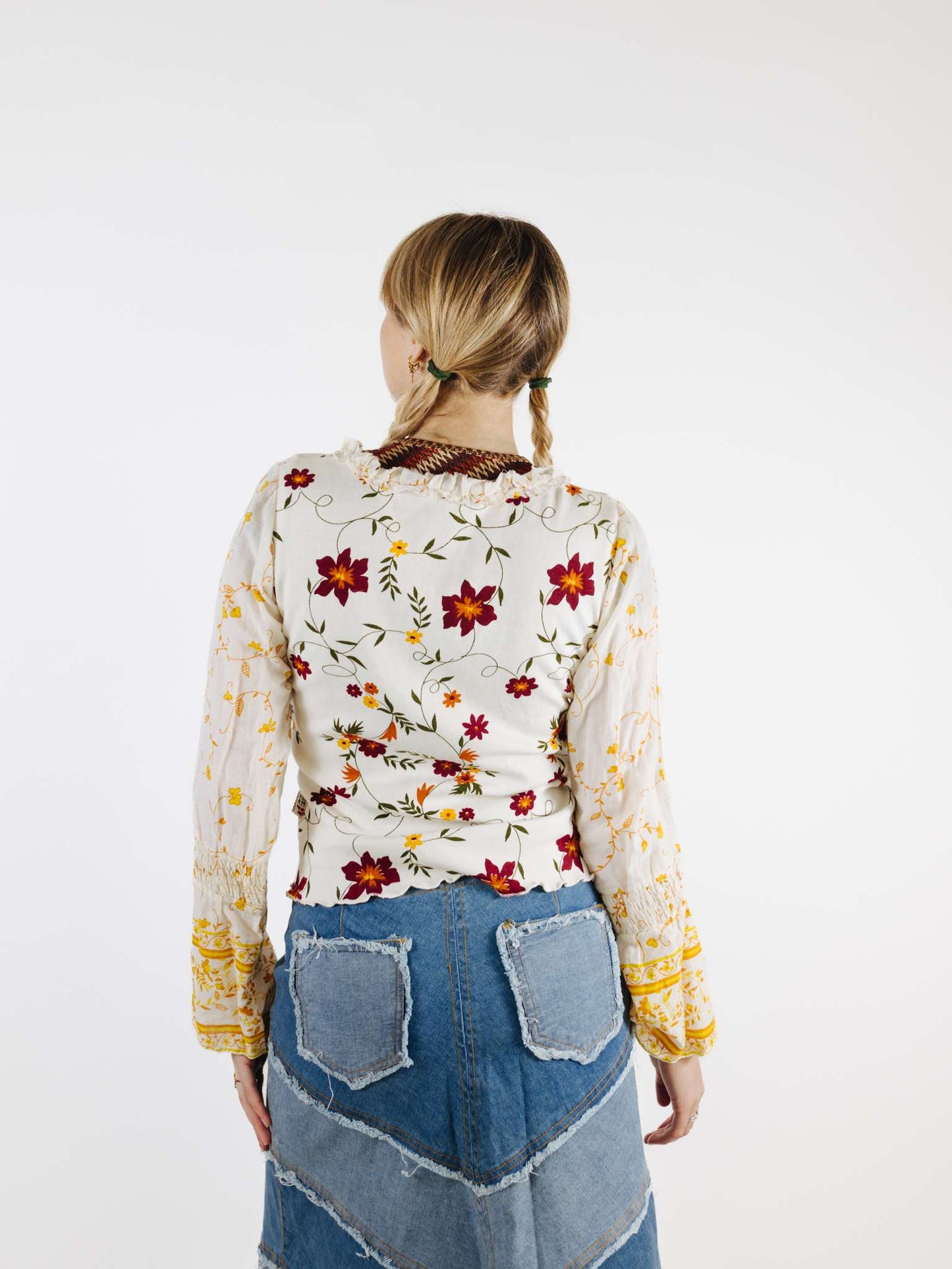 Vintage 90s Floral Cardigan Top With Ruffles