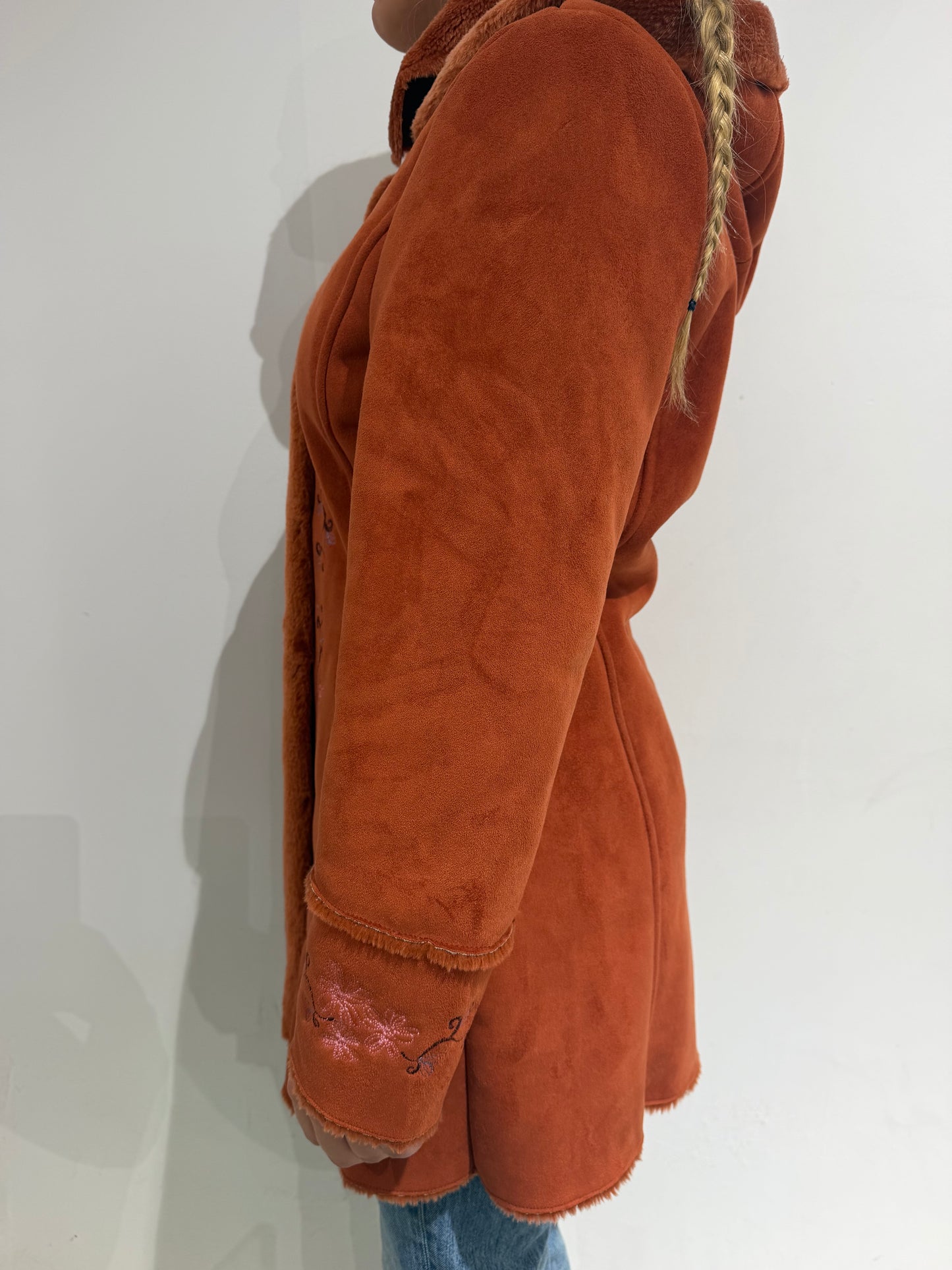 abrigo Super Rare Vintage 90s 70s Cut Furry Hooded Afghan Coat In Dark Orange