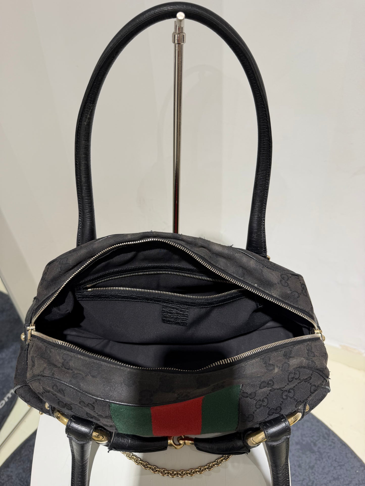 Unique Vintage Late 90s Gucci By Tom Ford Horsebit Shoulder Bag