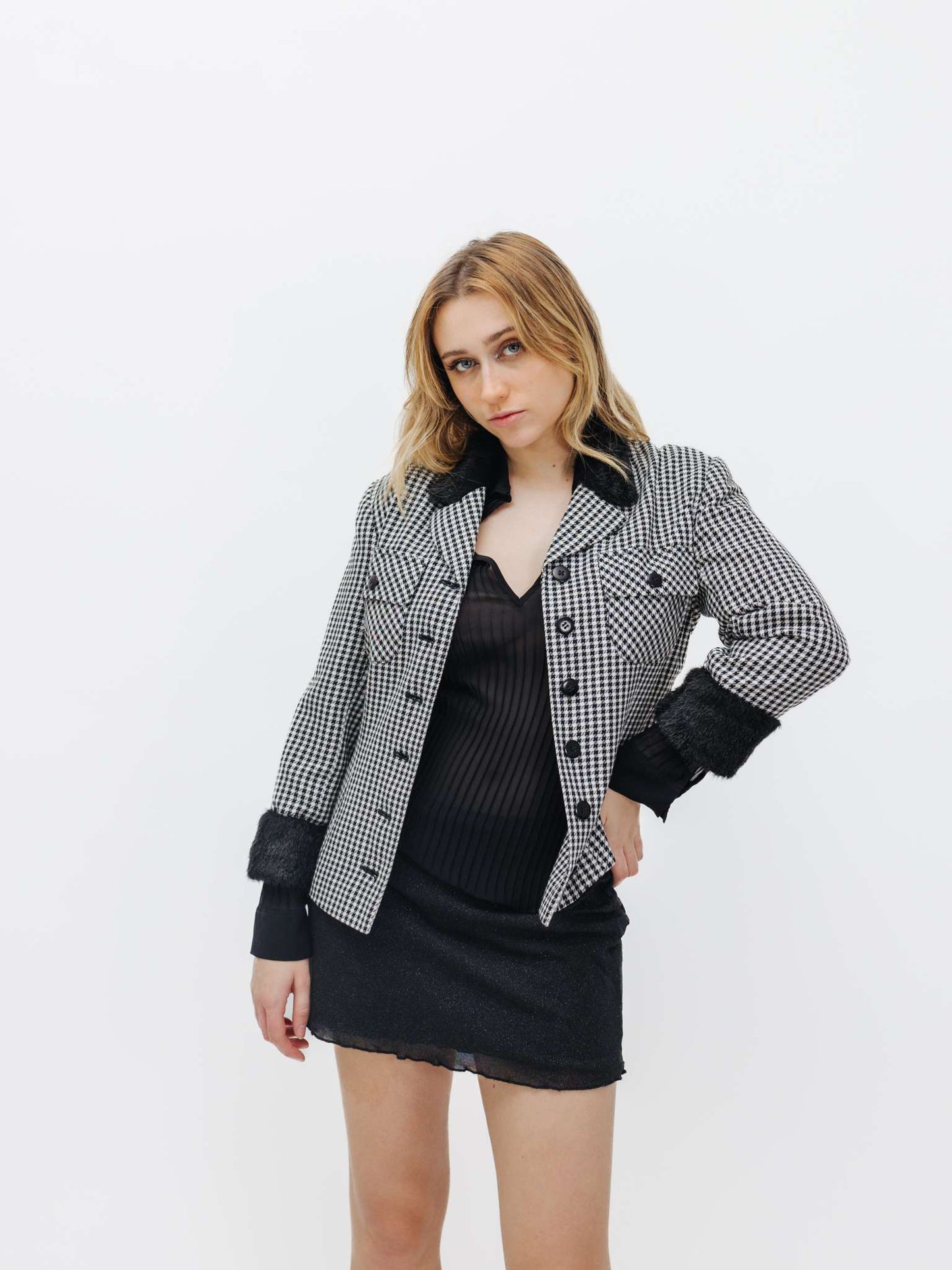 Vintage 90s Mob Wife Houndstooth Blazer (it's giving Chanel)