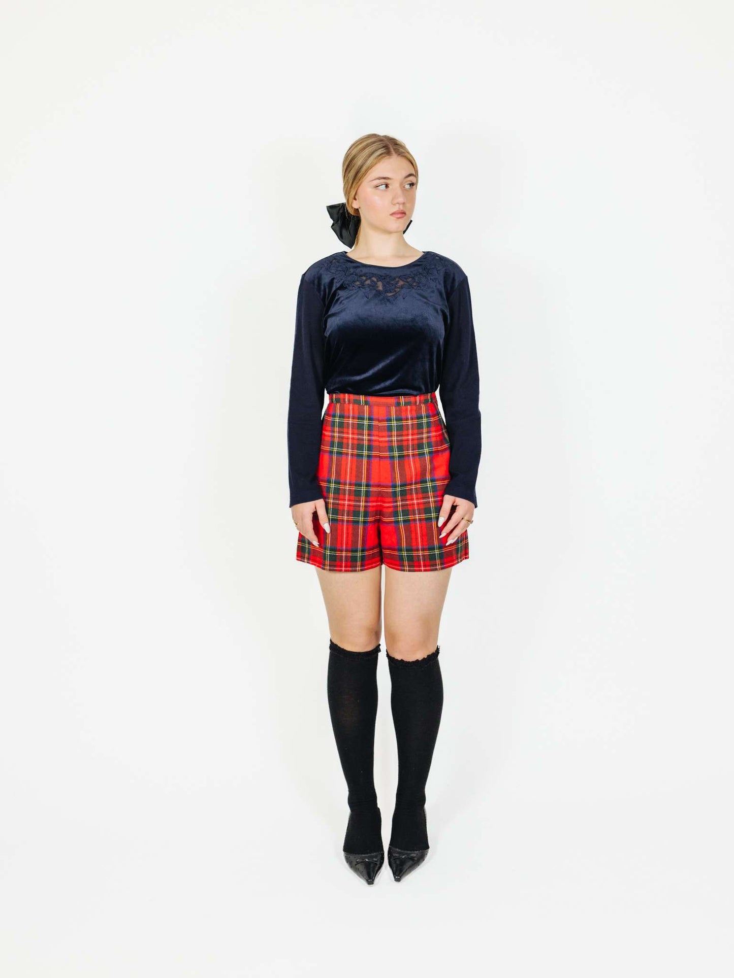 Cargar imagen en el visor de la galería, Vintage 90s Checkered Wool Shorts

