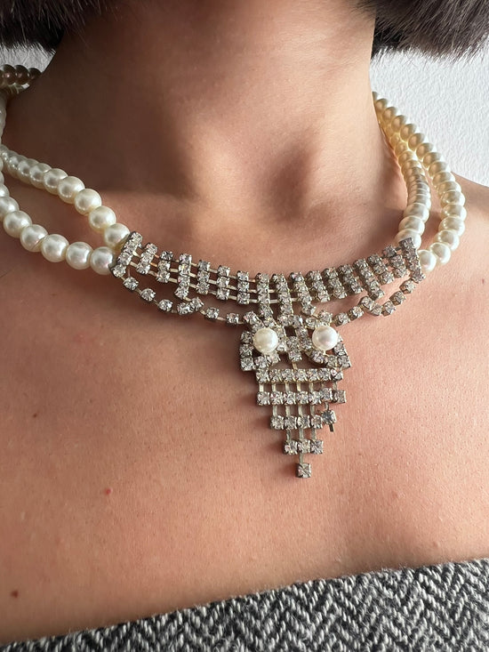 Cargar imagen en el visor de la galería, Vintage Late 90s Doubled Necklace With Rhinestones and Pearls
