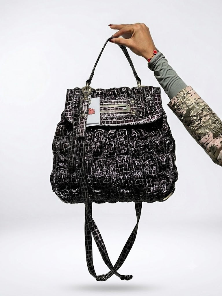 Vintage 00s Guess Indie Sleaze Vynil Hand Bag