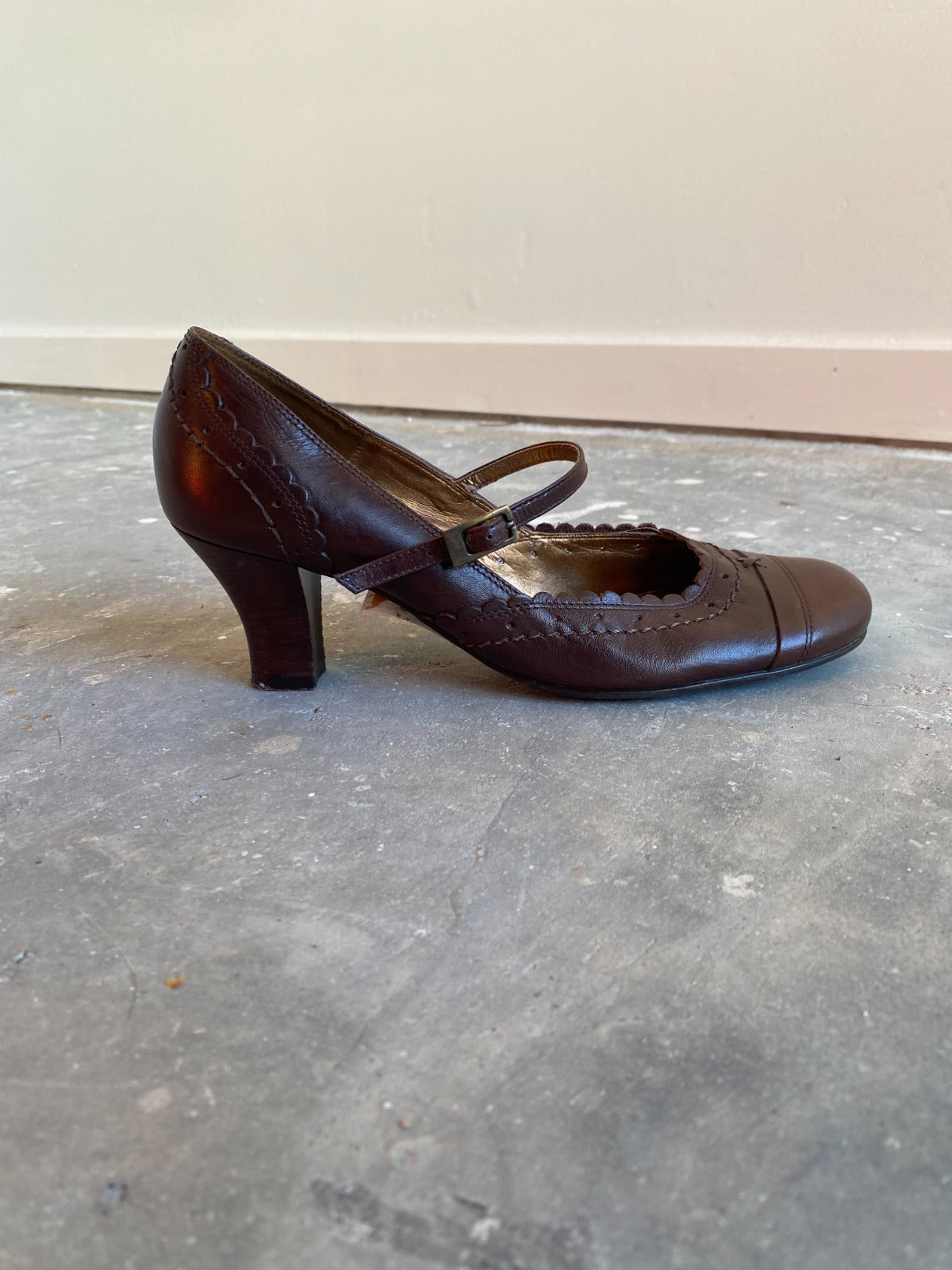 Cargar imagen en el visor de la galería, Zapatos Vintage Mary Jane Finales Años 90
